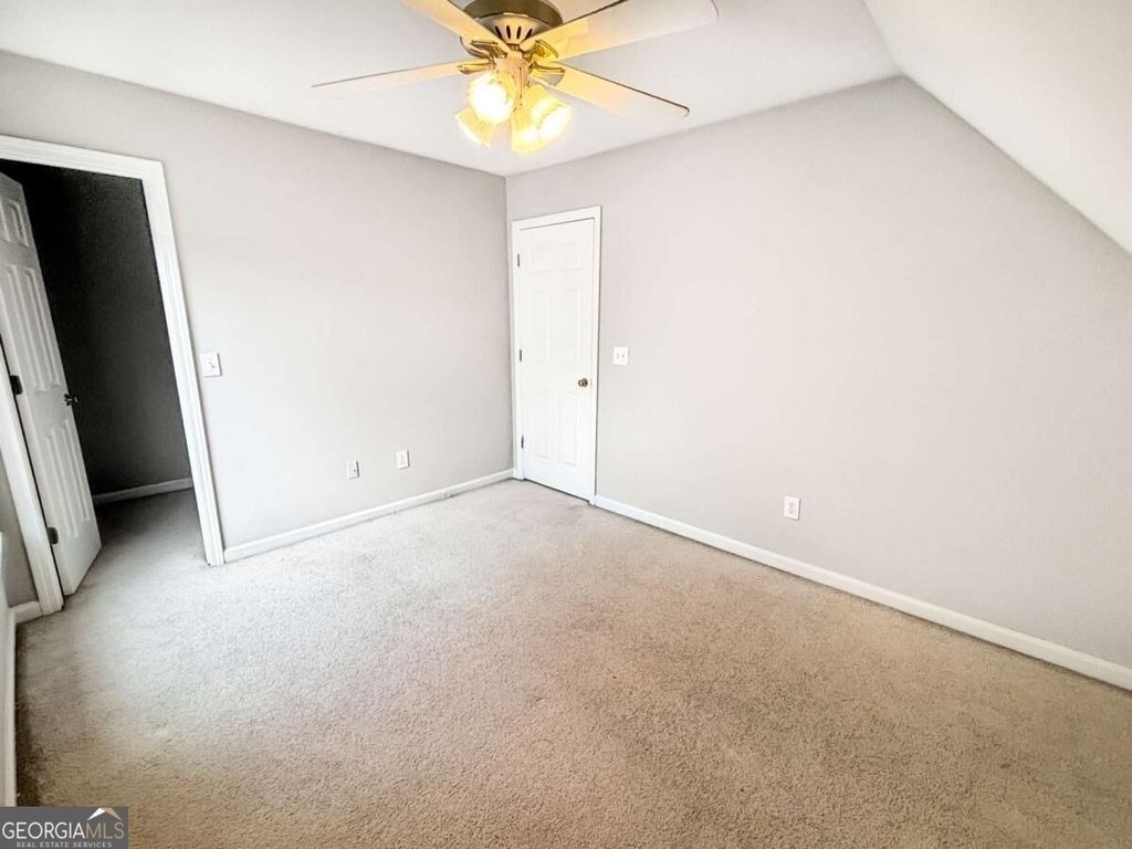 2092 Drogheda Lane - Photo 20