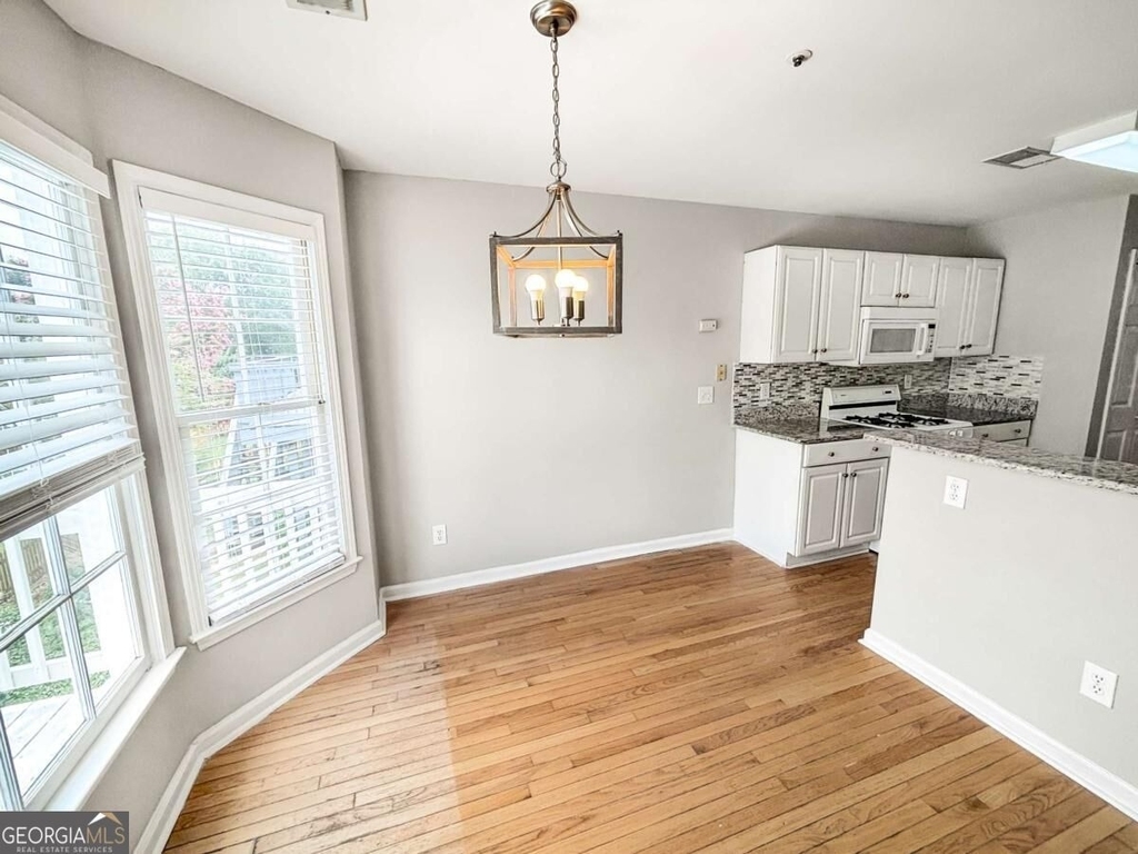 2092 Drogheda Lane - Photo 9