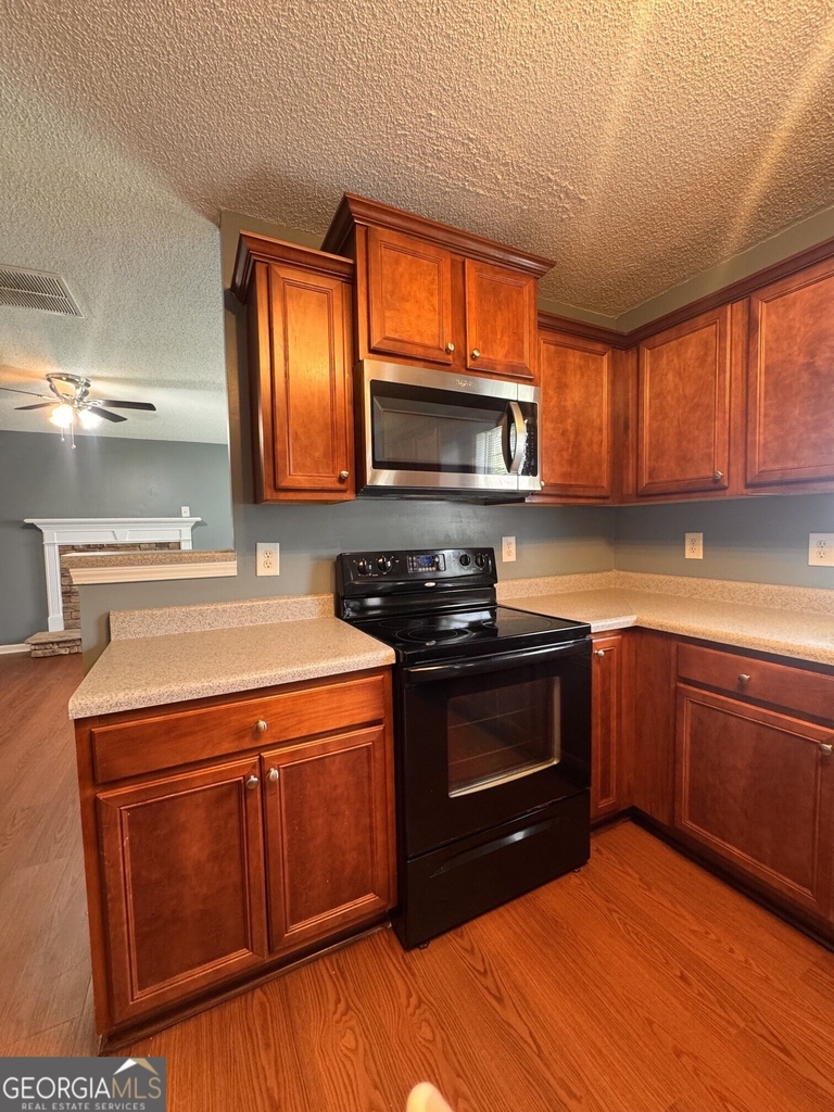 4011 Village Main Street - Photo 4