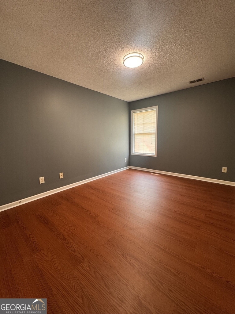 4011 Village Main Street - Photo 11