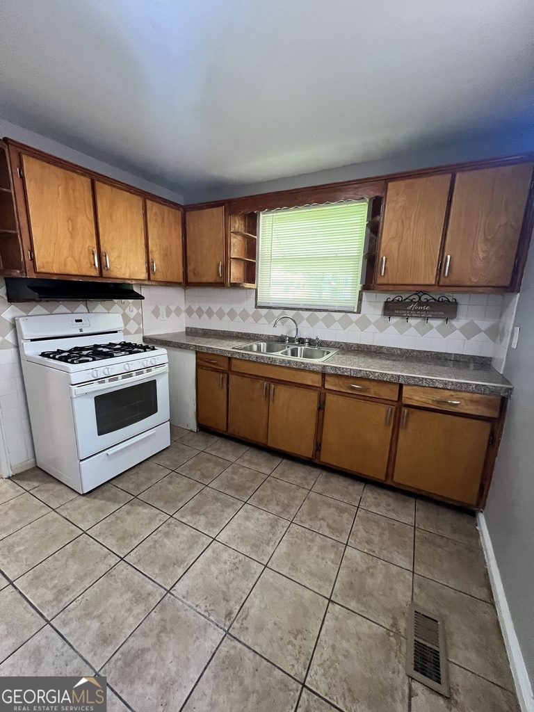 2032 Dellwood Place - Photo 16