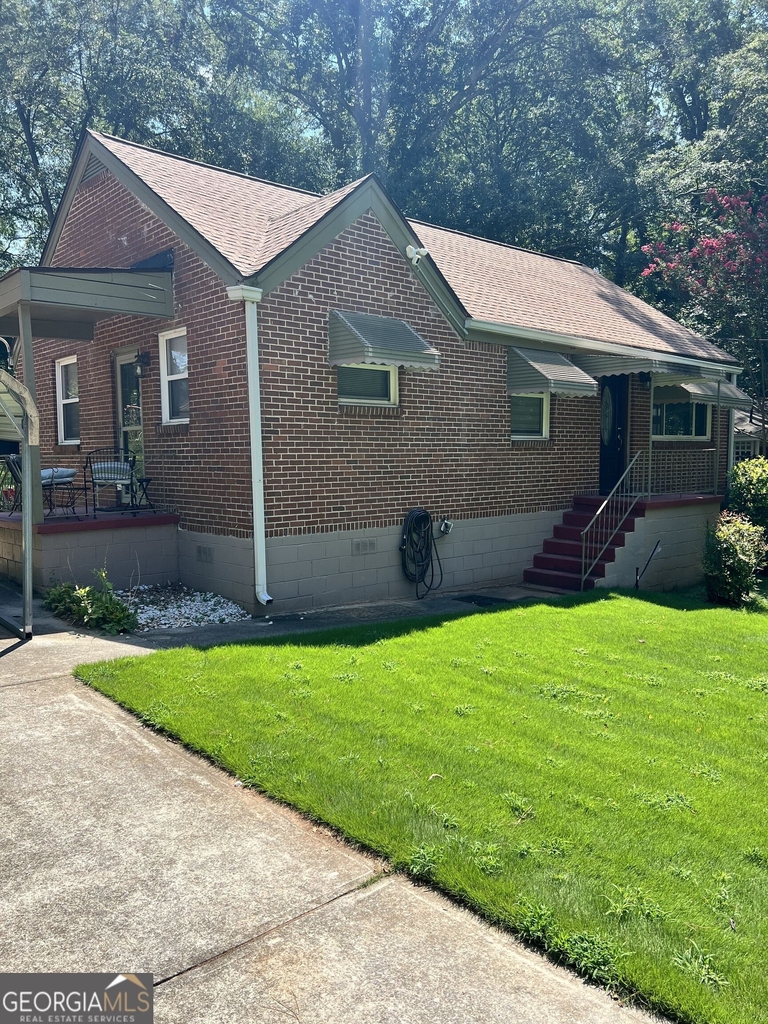 2032 Dellwood Place - Photo 1
