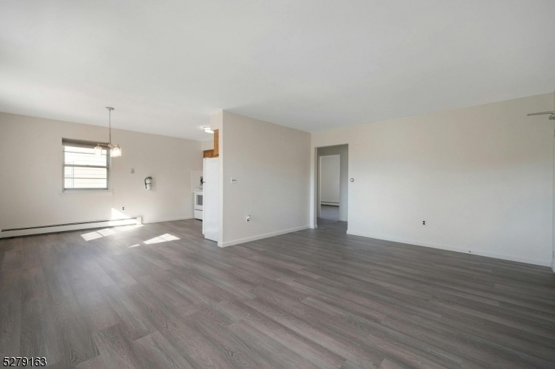 80 E Main St - Photo 5