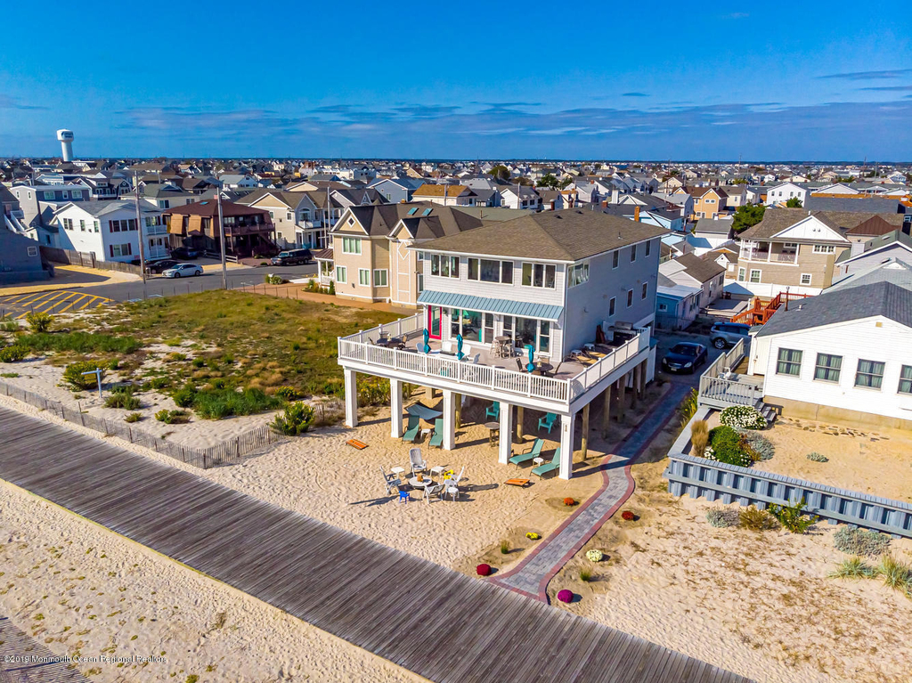 2102 Oceanfront - Photo 1