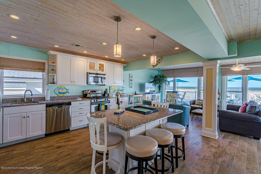 2102 Oceanfront - Photo 27