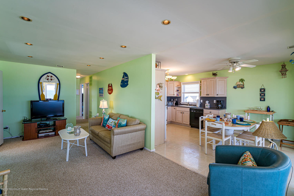 2102 Oceanfront - Photo 7