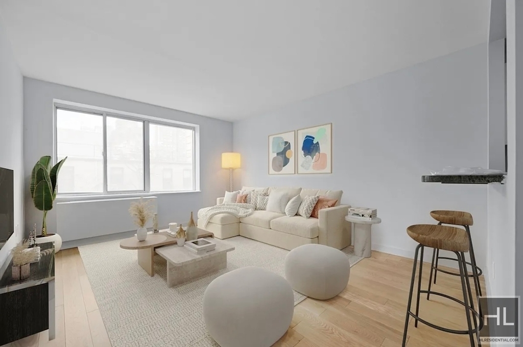 Madison Avenue - Photo 1