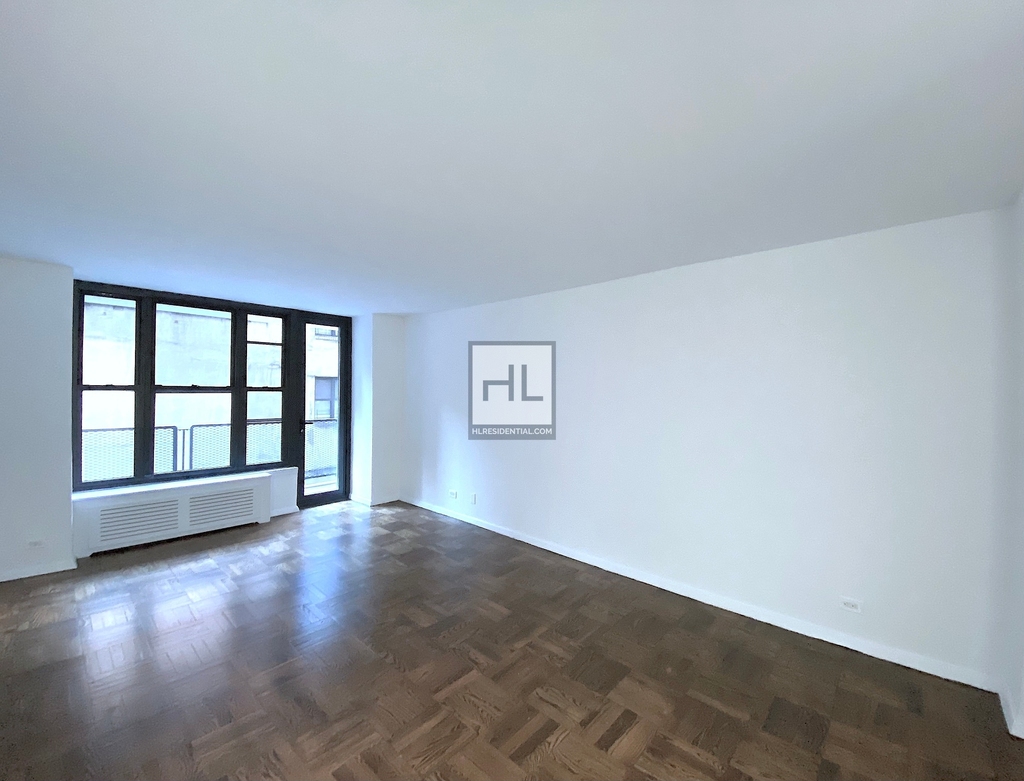 East 35th Street - Photo 0