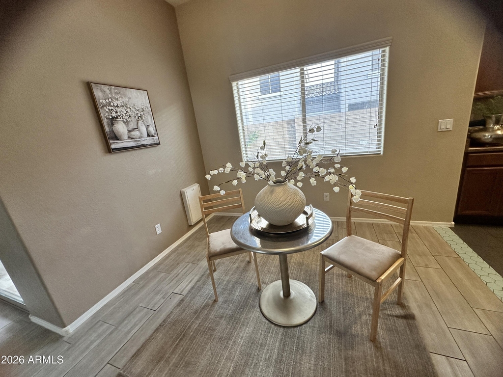8009 W Beck Lane - Photo 4