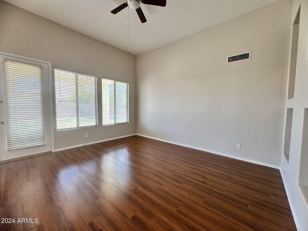 1795 W Canary Way - Photo 11