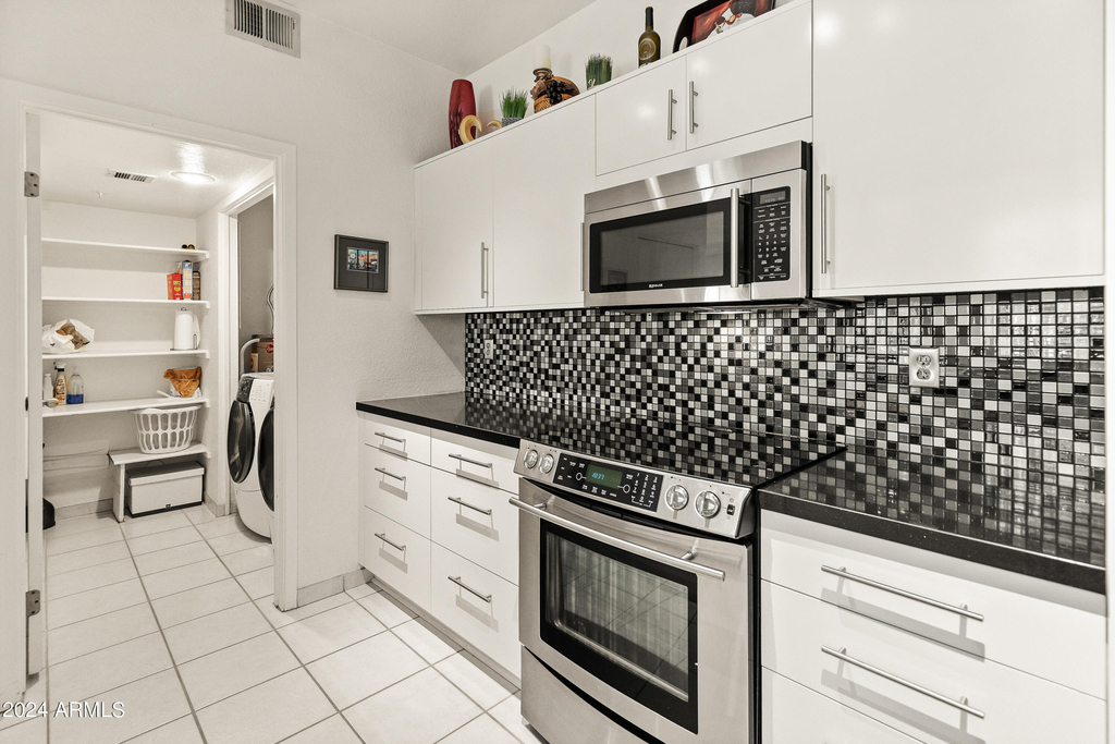 11333 N 92nd Street - Photo 1