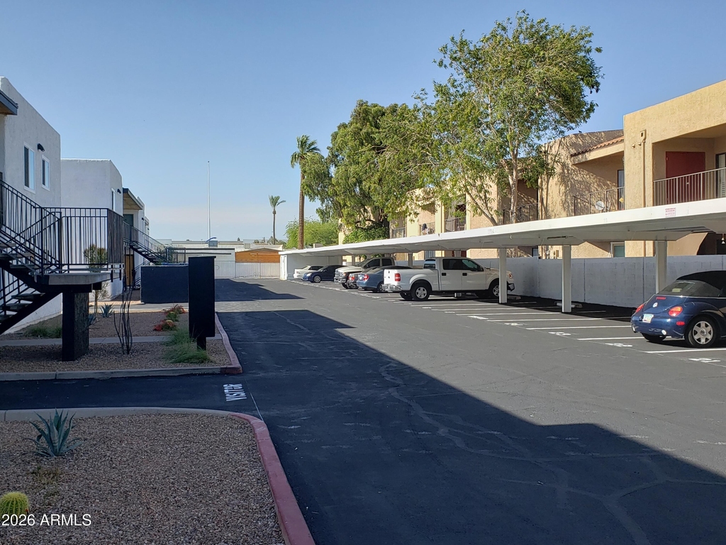 1330 E Highland Avenue - Photo 18