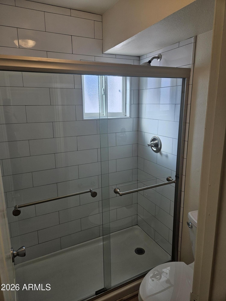 1330 E Highland Avenue - Photo 9