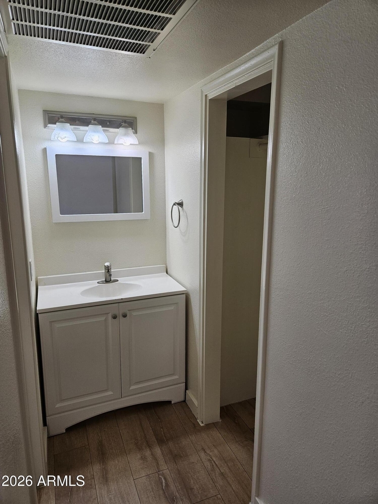 1330 E Highland Avenue - Photo 8