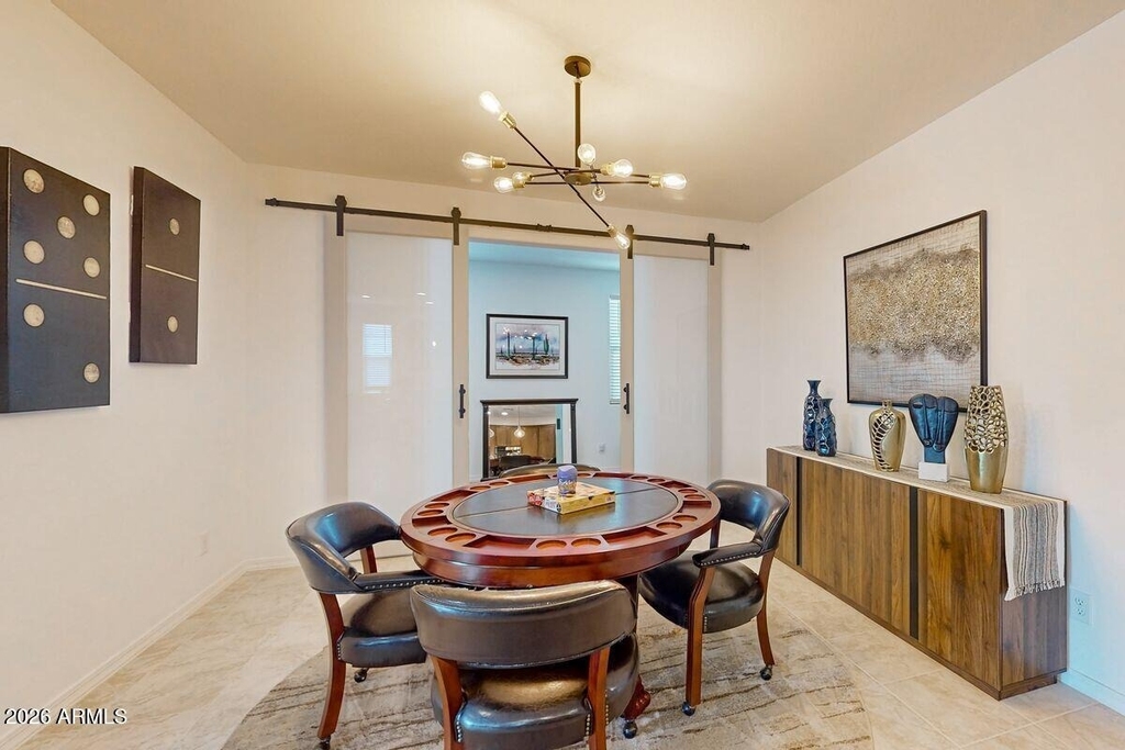 18068 W Amber Ridge Way - Photo 10