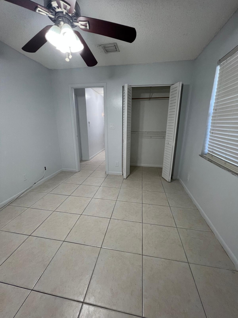 3223 Sw 1st Street - Photo 8