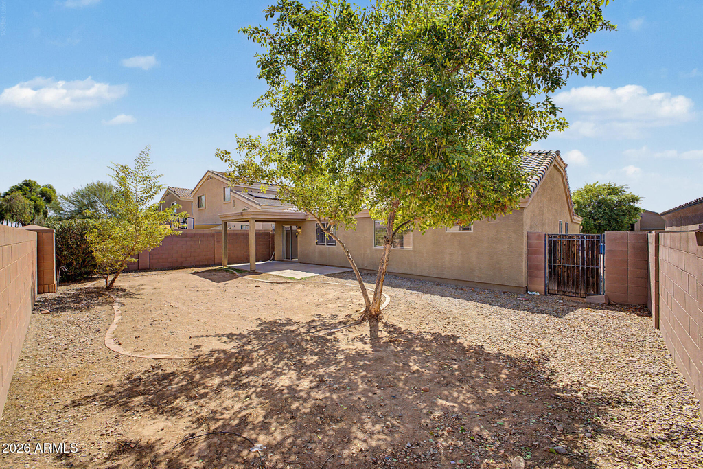 12510 W Hearn Road - Photo 31