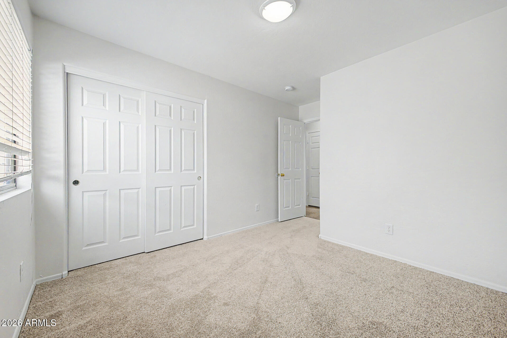 12510 W Hearn Road - Photo 22