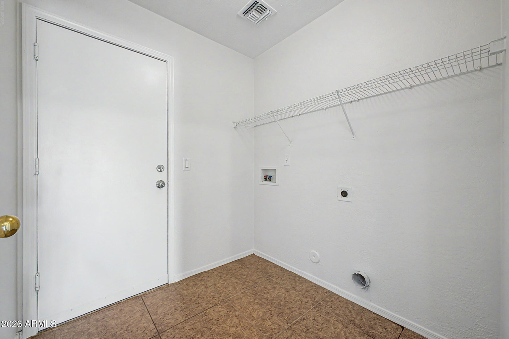 12510 W Hearn Road - Photo 27