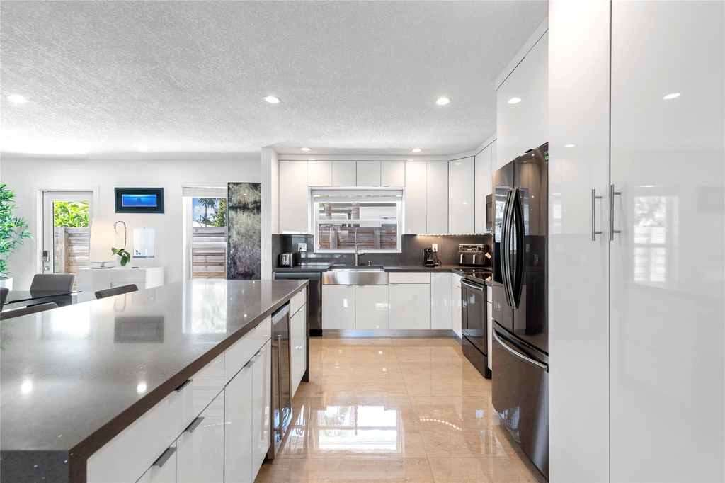 505 Se 28th Avenue - Photo 17