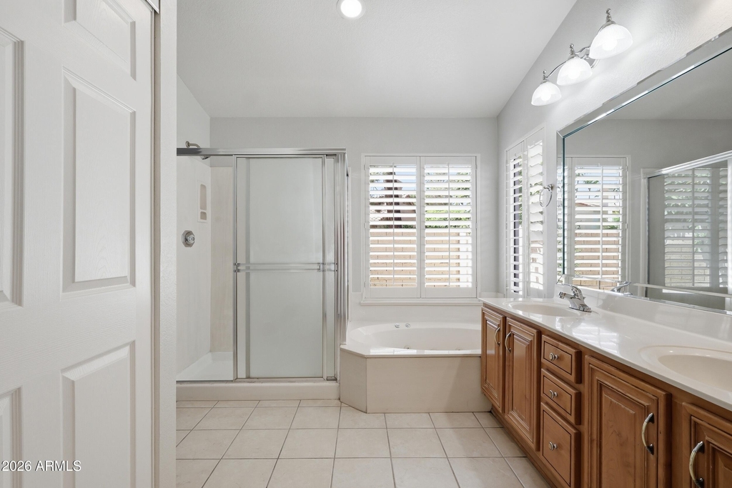 225 W Vera Lane - Photo 13