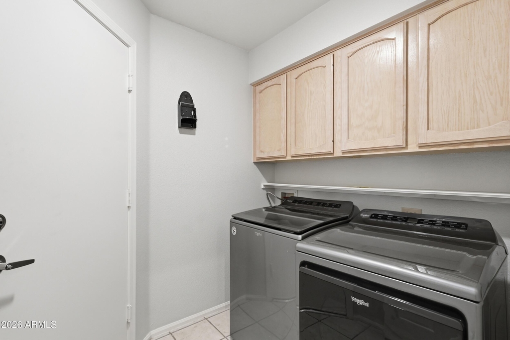 225 W Vera Lane - Photo 20