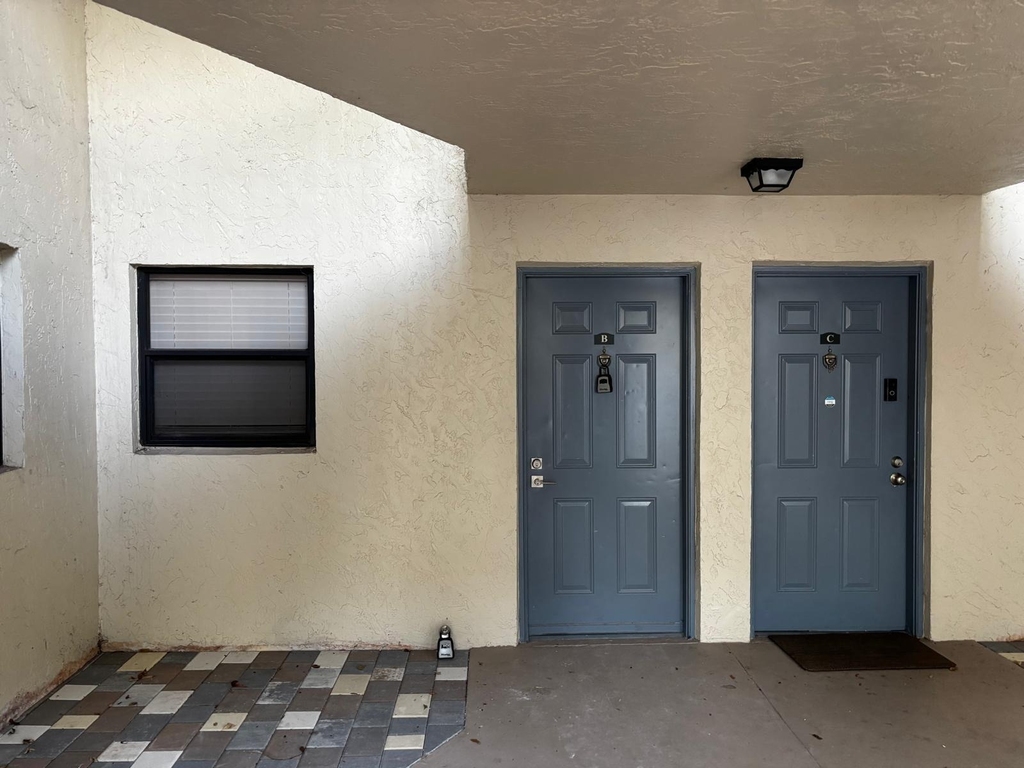1515 Lake Crystal Drive - Photo 1