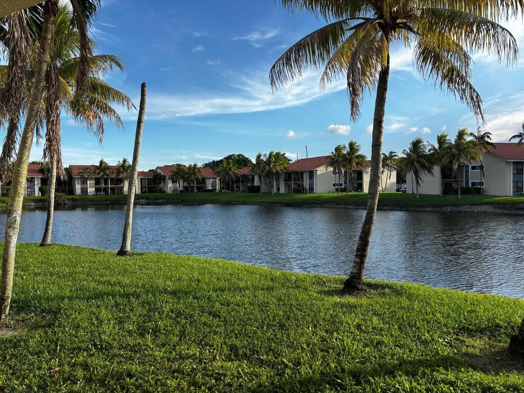 1515 Lake Crystal Drive - Photo 29