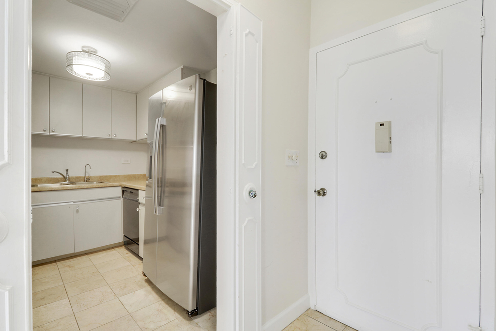 2800 N Flagler Drive - Photo 11