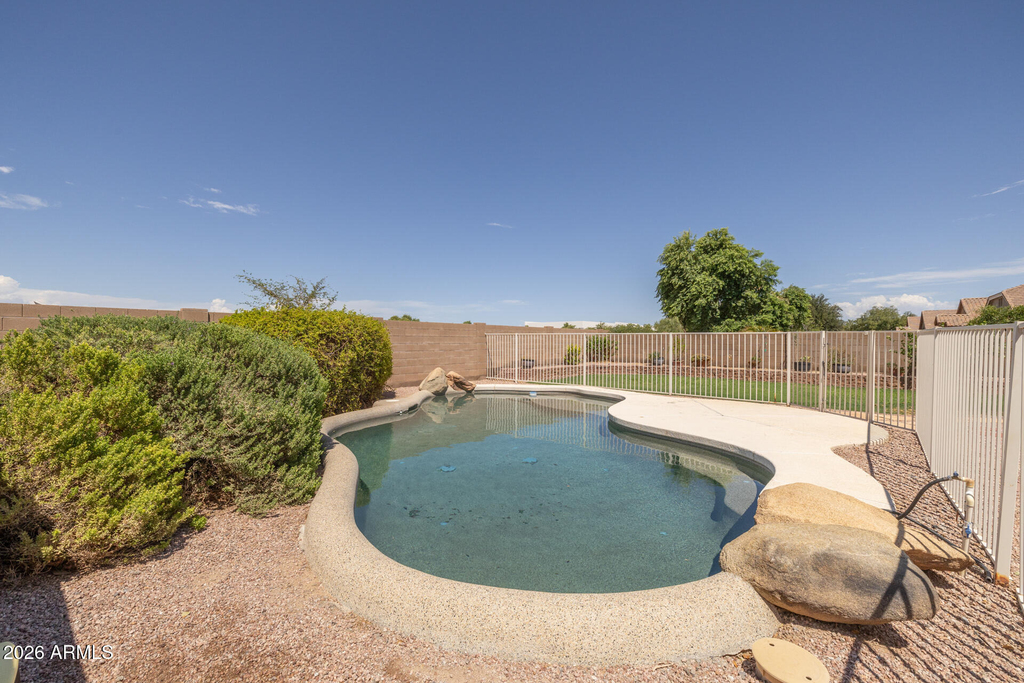 3096 E Kingbird Place - Photo 40