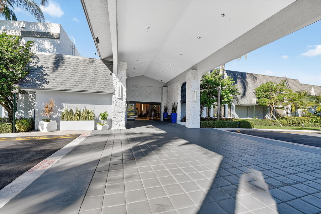 7370 S Oriole Boulevard - Photo 36