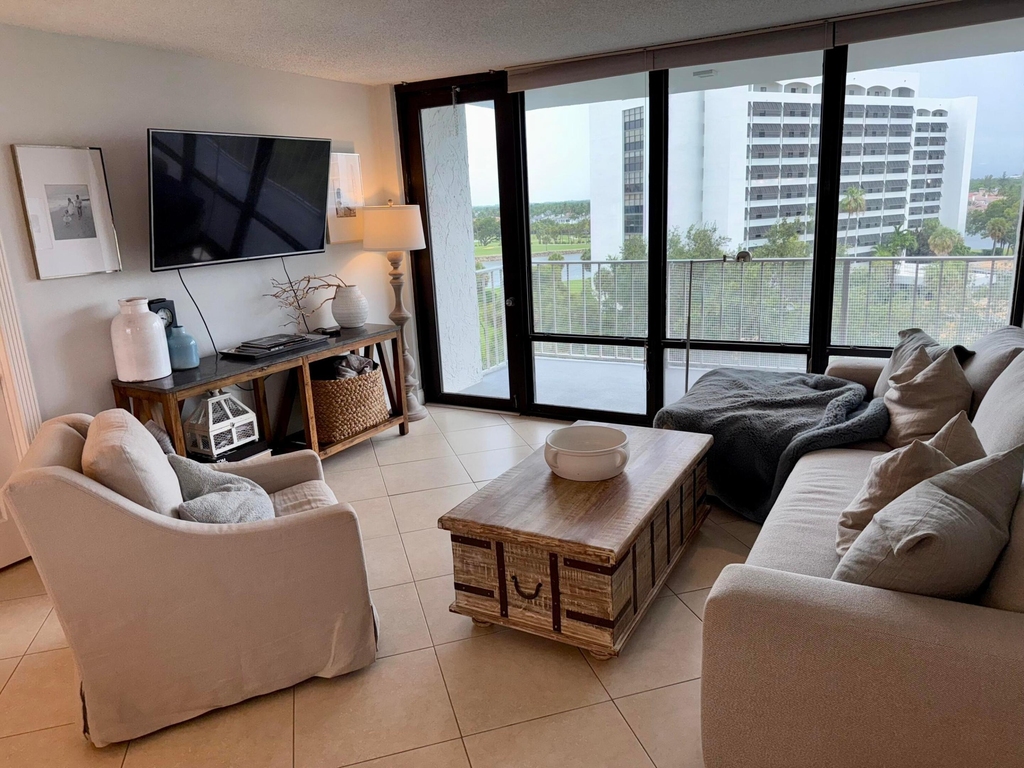 336 Golfview Road - Photo 3