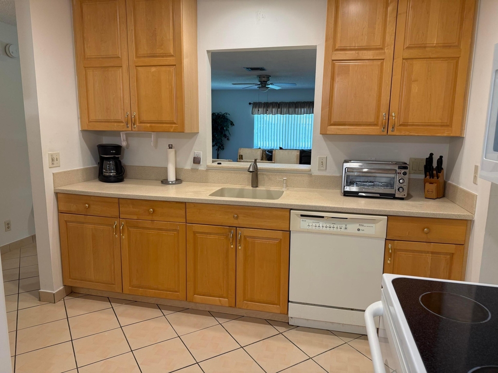 14648 Bonaire Boulevard - Photo 8