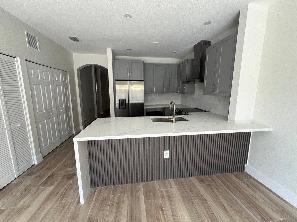10906 Sw 181st Terrace - Photo 3