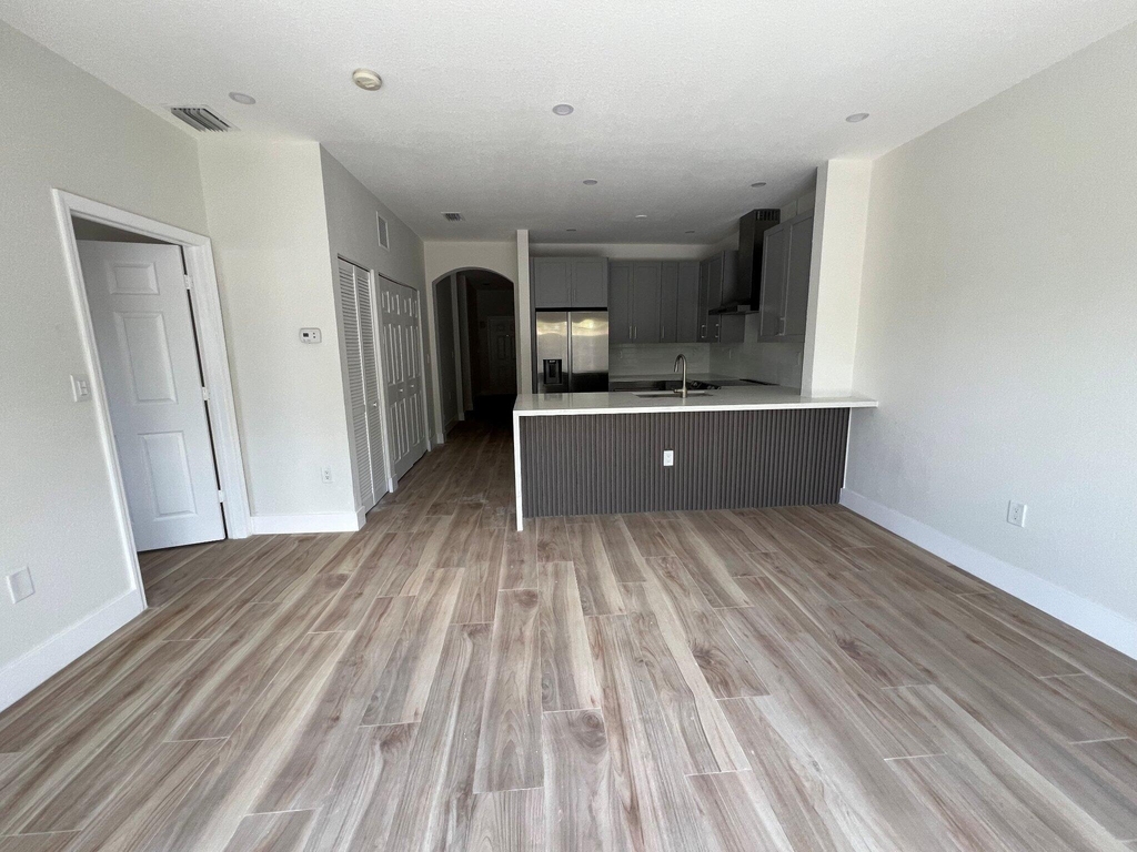 10906 Sw 181st Terrace - Photo 4