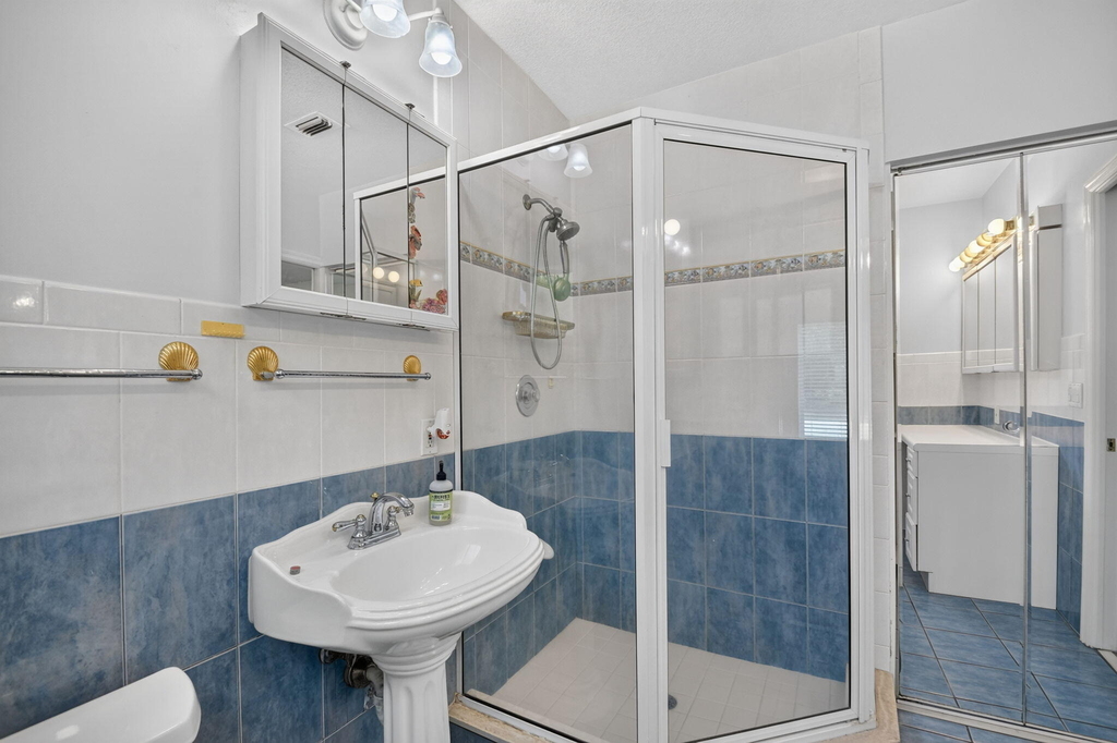 111 Vassar Drive - Photo 34