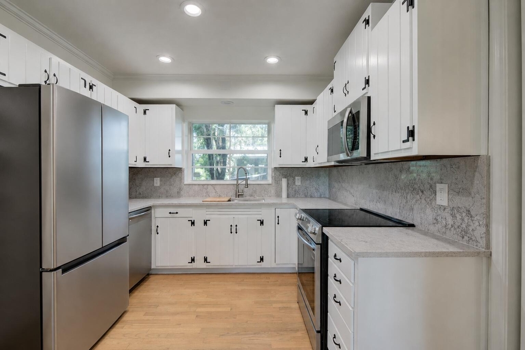 1601 Se 2nd Street - Photo 9