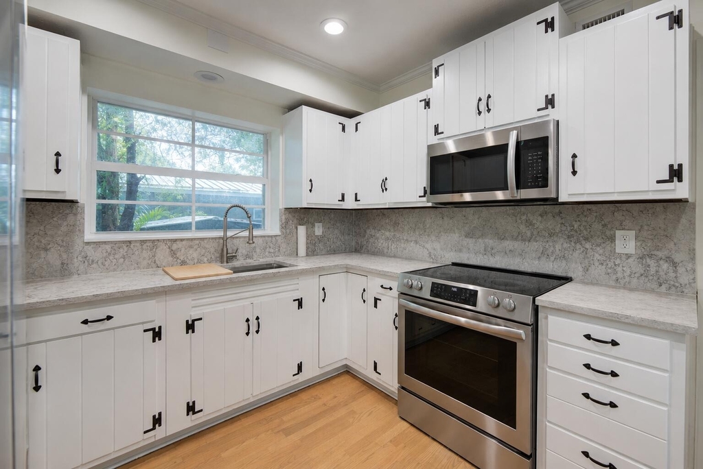 1601 Se 2nd Street - Photo 10