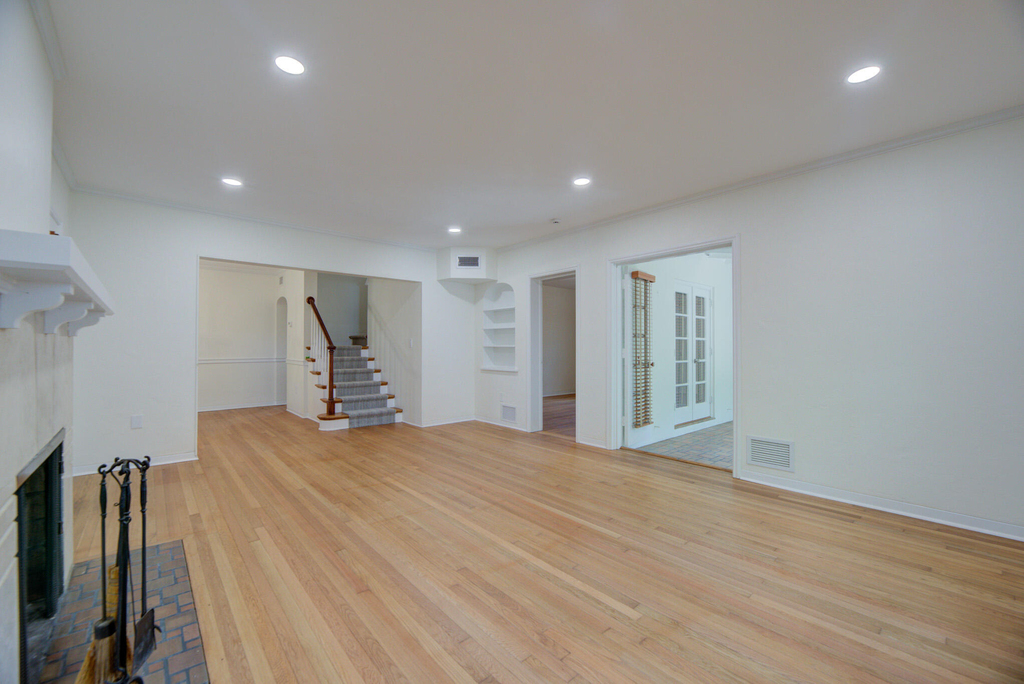 1601 Se 2nd Street - Photo 6