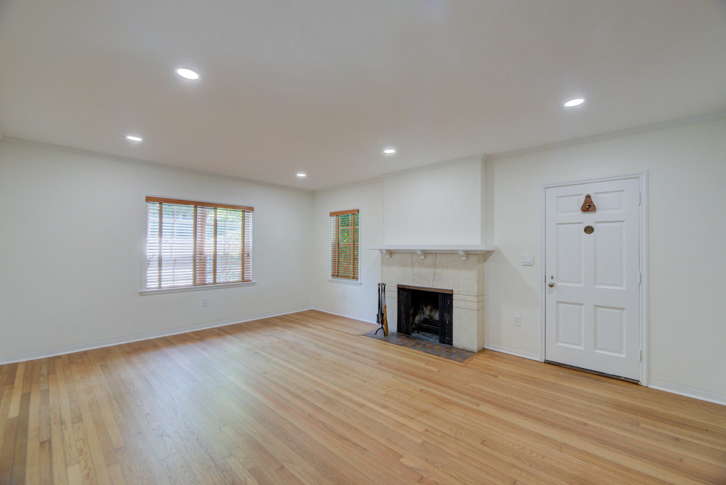 1601 Se 2nd Street - Photo 4