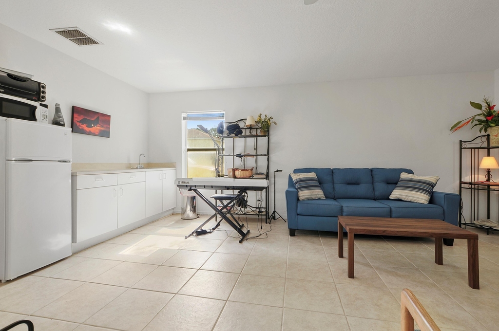 2210 S 34th Street - Photo 8