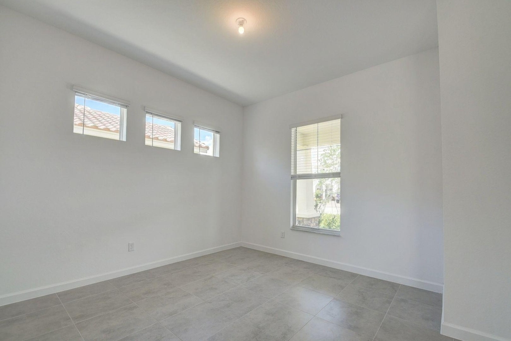 1000 Sterling Pine Place - Photo 1