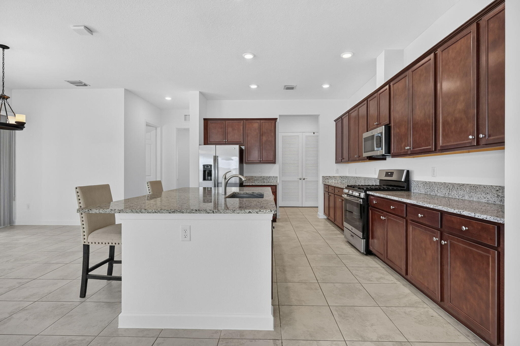 1000 Sterling Pine Place - Photo 24