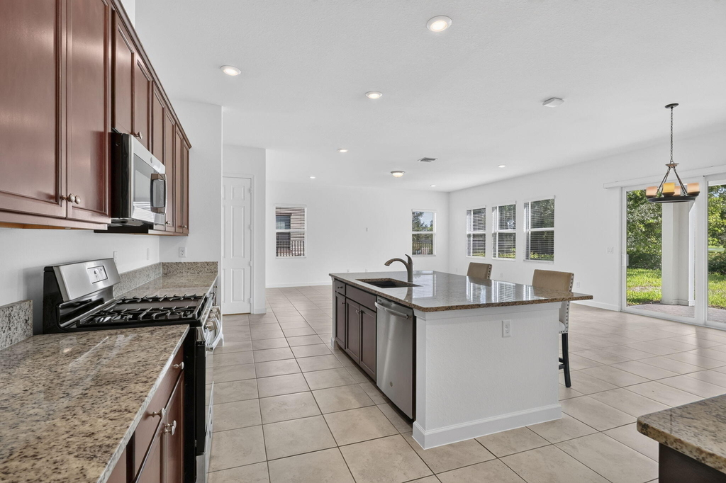1000 Sterling Pine Place - Photo 28