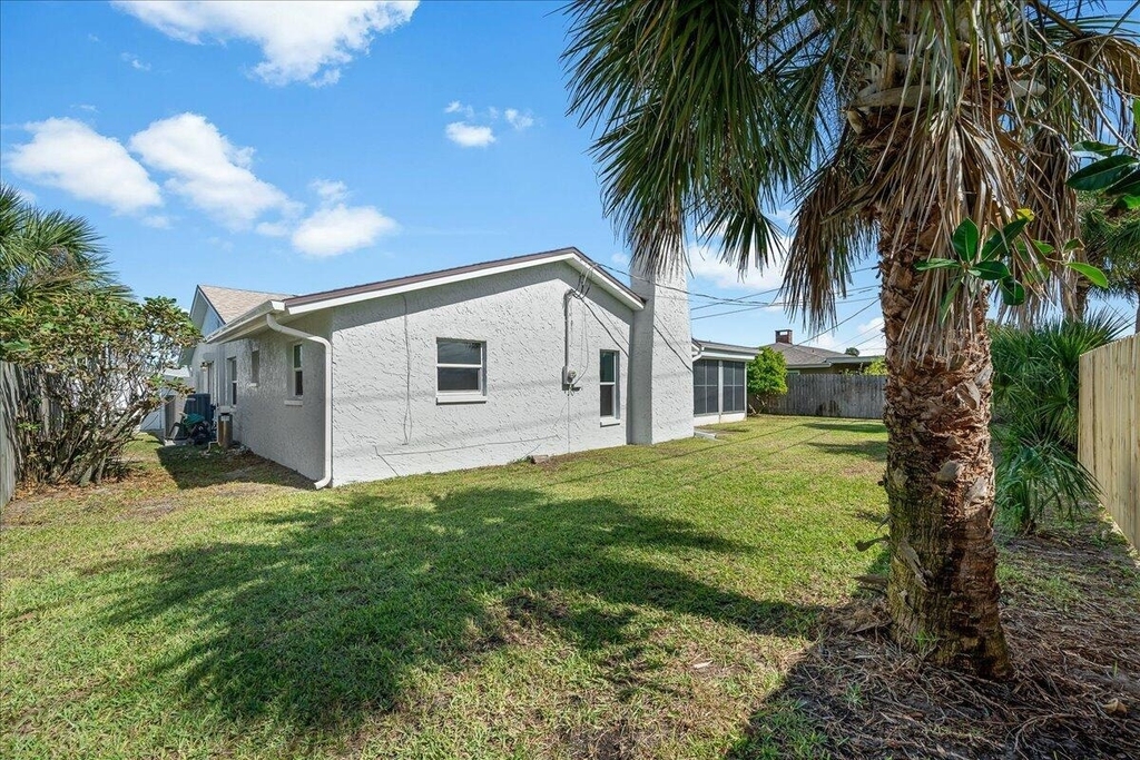 115 Elm Avenue - Photo 13