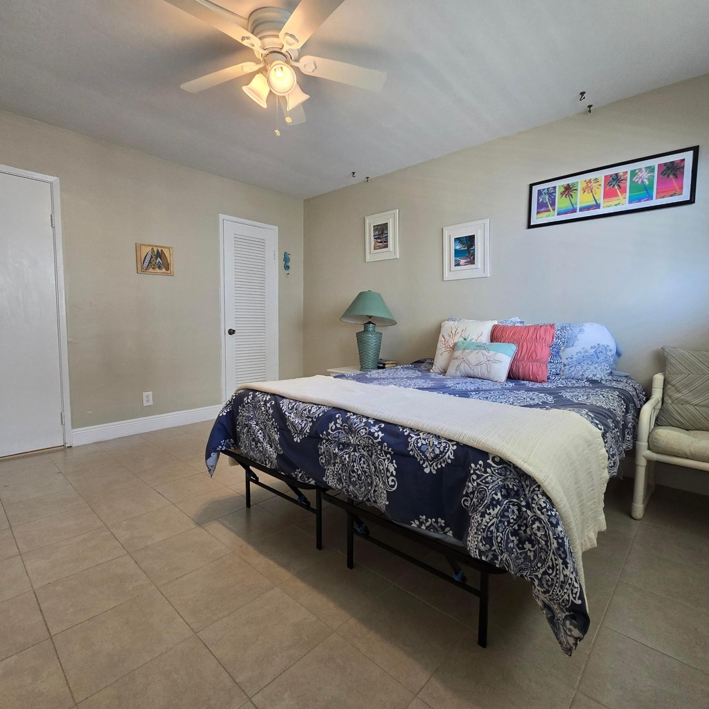 1161 Hillsboro Mile - Photo 43