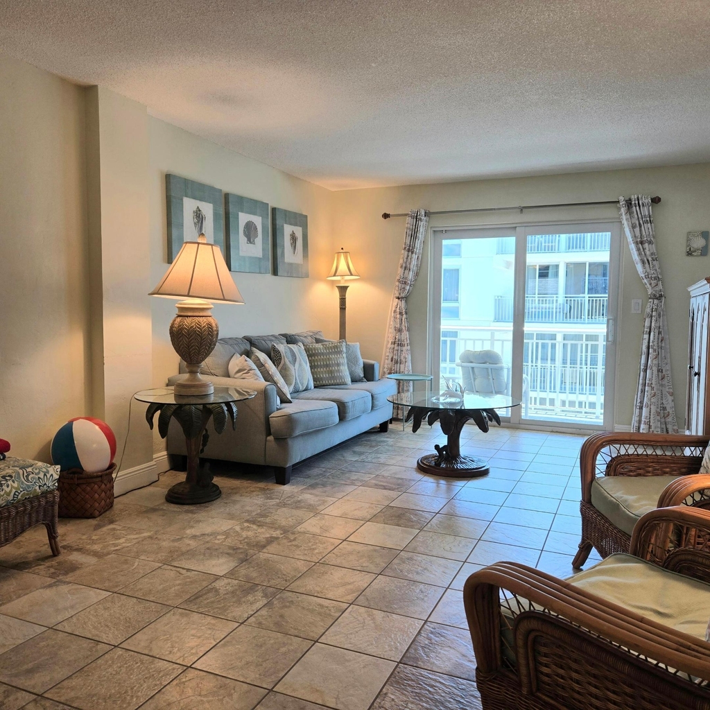 1161 Hillsboro Mile - Photo 6