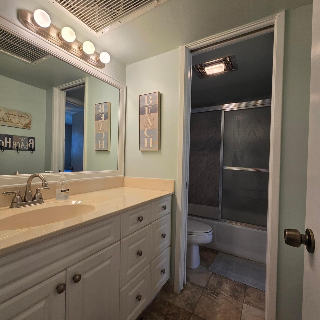 1161 Hillsboro Mile - Photo 47