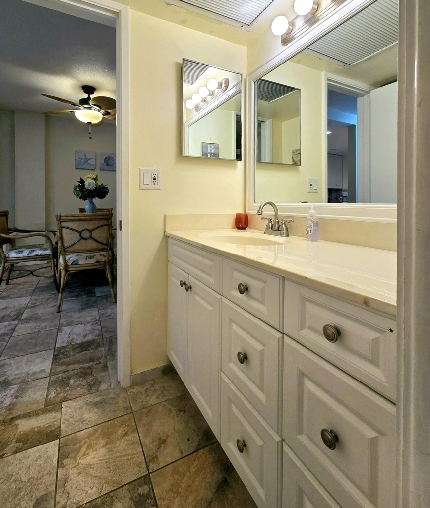 1161 Hillsboro Mile - Photo 48