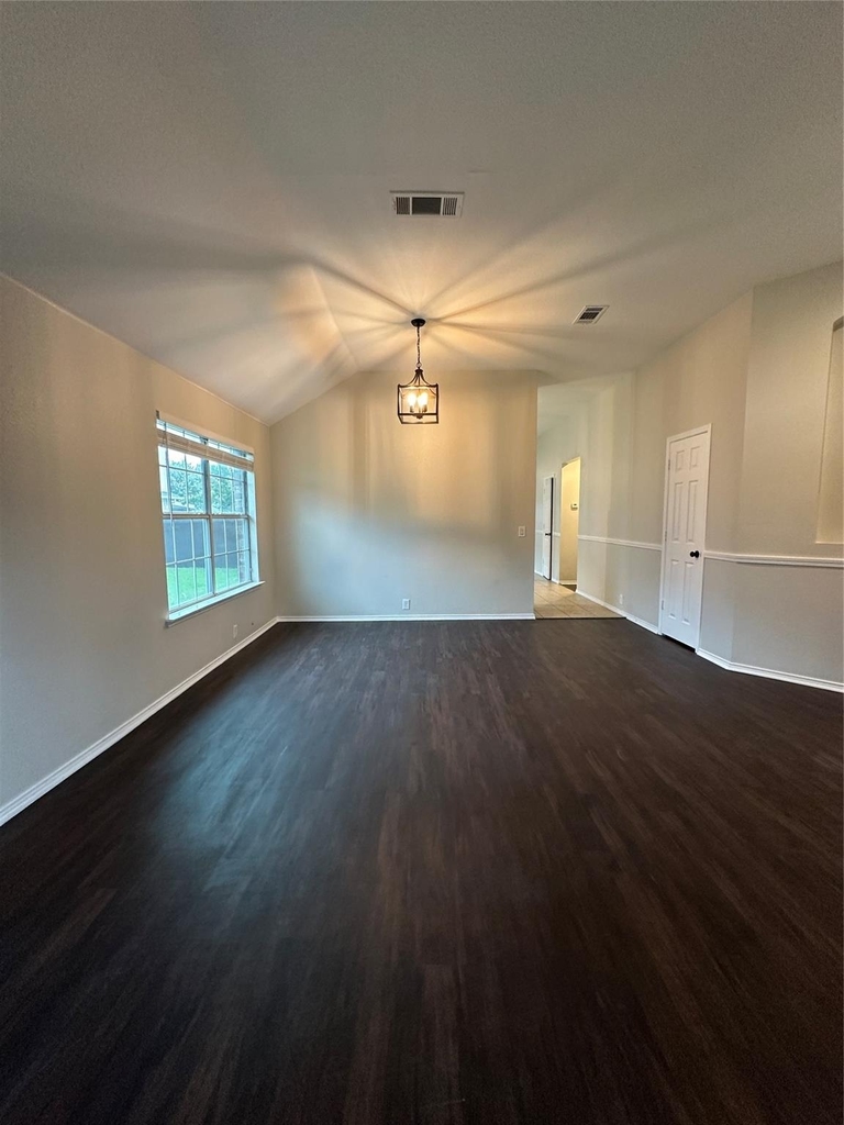 109 Fallen Rock Drive - Photo 4